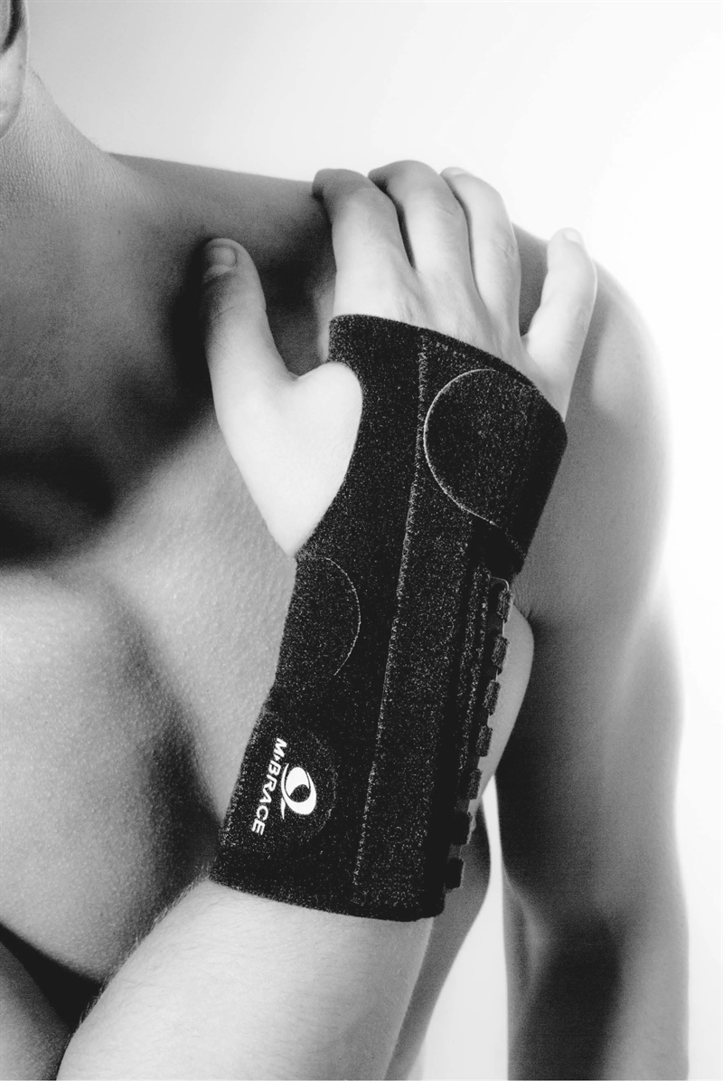 Handledsortos M-brace 136